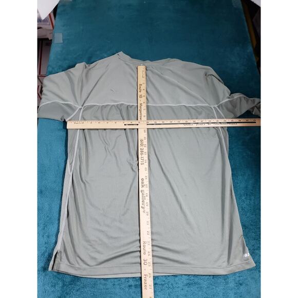 New Balance Shirt Size Large Mens Gray Polyester Long Sleeve Dry Running - Picture 7 of 9